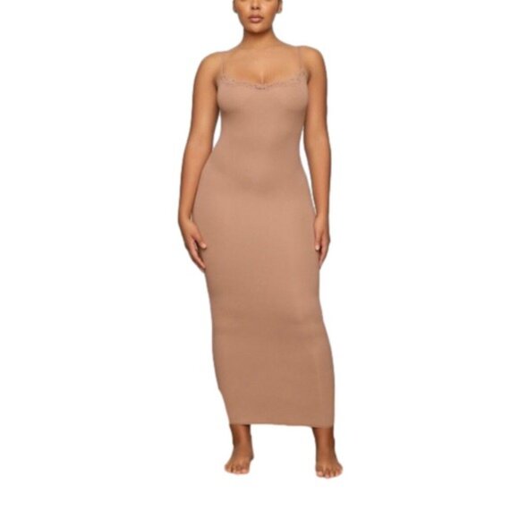 SKIMS 2X Fits Everybody Lace Long Slip dress Maxi Sienna Brown NWT - Picture 4 of 5